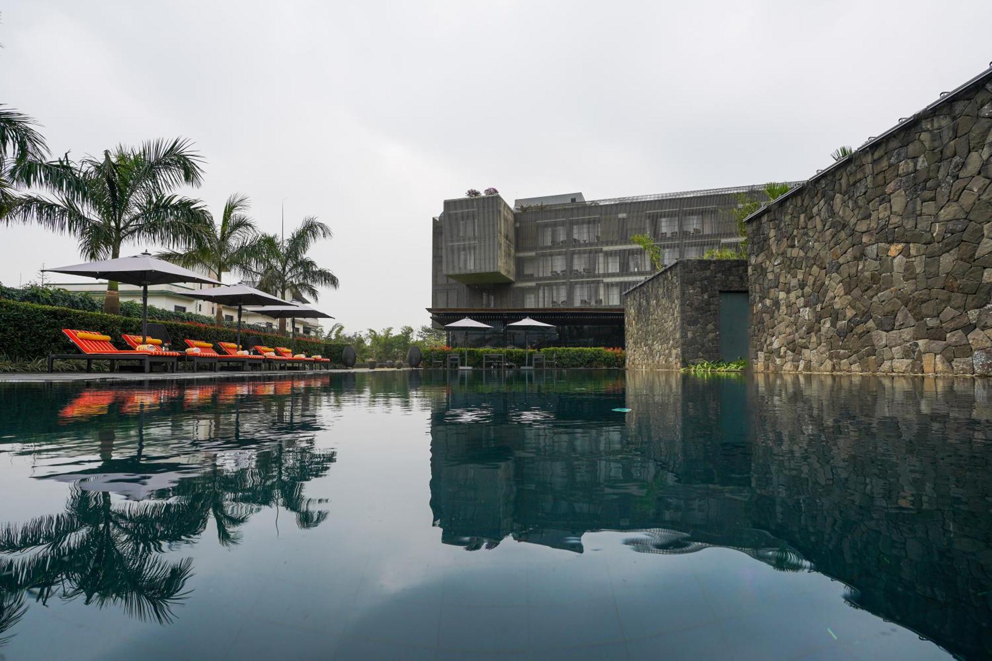 Radisson Resort And Spa Lonavla Exterior foto The Park, Hyderabad