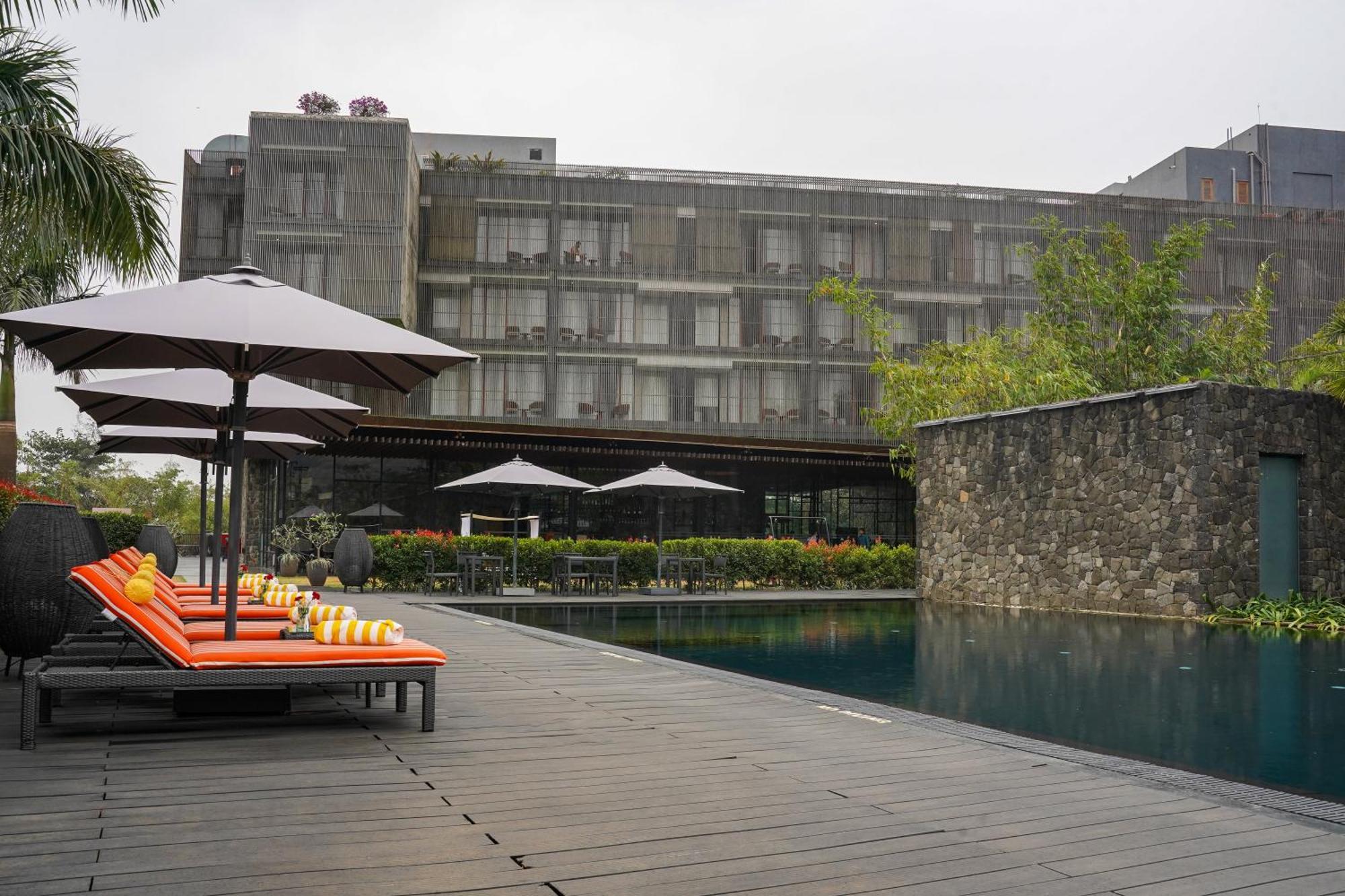 Radisson Resort And Spa Lonavla Exterior foto The Park, Hyderabad