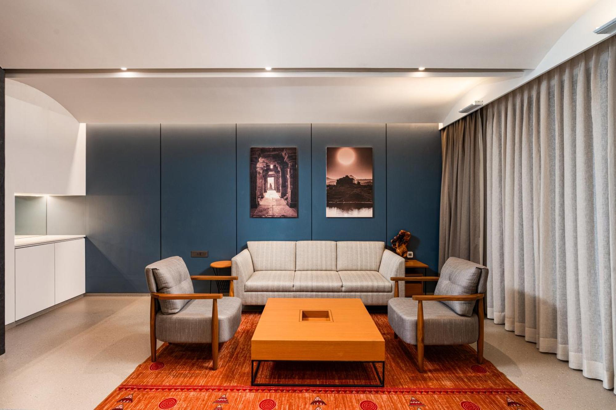 Radisson Resort And Spa Lonavla Exterior foto A living room
