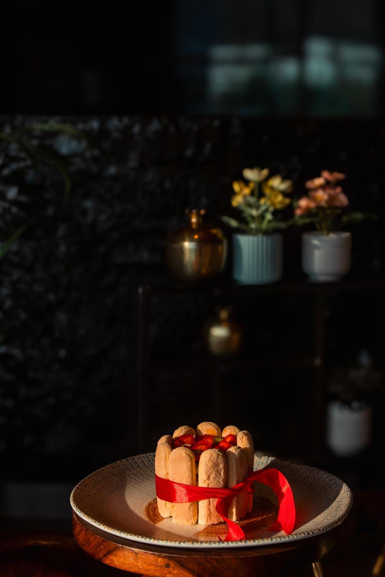 Radisson Resort And Spa Lonavla Exterior foto A candlelight dinner
